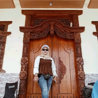 Yunita214454's profile picture. There are always lots of memories in every photo💖