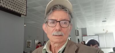 SKayaligil's profile picture. Endüstri Mühendisi. Emekli. Özgürlük, eşitlik, dayanışma diyen barış ve doğa dostu biri işte.  Merakı sosyoekonomi, edebiyat.
Az biraz okur da, pek yazamaz