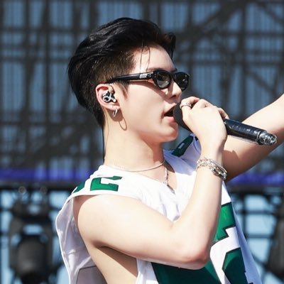 blaze_jh's profile picture. blaze; shine brightly. #NOWZ #나우즈 #진혁