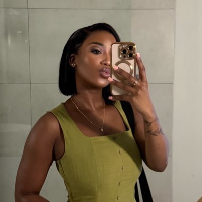 Neleh_Mogashoa's profile picture. ♡_