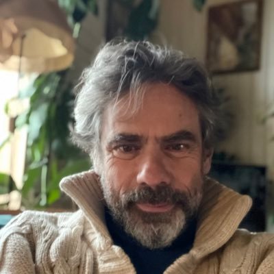 BarbierEtienne's profile picture. Enseignant Polytech Roanne. Conseiller municipal, Chercheur à mon compte Consultant organisation, équipier ROA #lesinterfaces #ROA