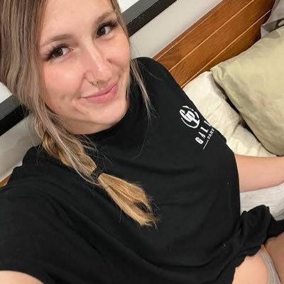 SandraSmitvo5's profile picture. here for naughty stuff like hot 🥵 video and masturbating video