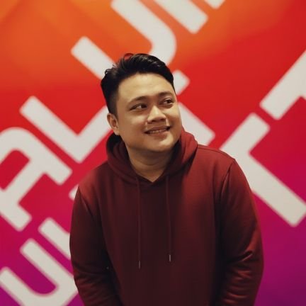 YourWeirdBanana's profile picture. ฅ^•ﻌ•^ฅ