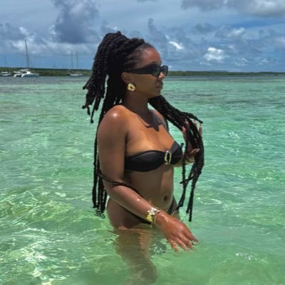 Lrny115's profile picture. Fresh and pretty 💗https://t.co/fNS0xO3ymX