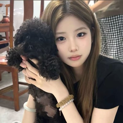 blouicar83906's profile picture. 