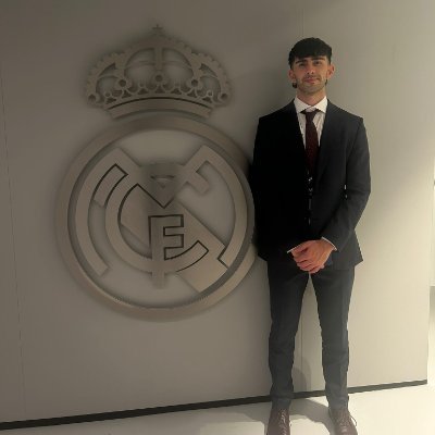 carrickgalb1234's profile picture. Sports mad. Football Business Graduate. COYS