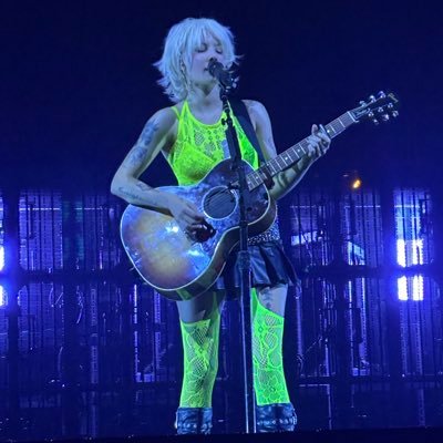 borntobebravex's profile picture. 💘HALSEY 6-30-22 & 6/24/23💘😭 5/21/25,5/22/25, 6/7/25, 6/17/25 H &I touched hands 6/7/25 😭🥰 held h’s hand 10/26/25 .. 10/30/25 halsey asked if i was ok 😭