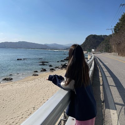 Emily9492536553's profile picture. 