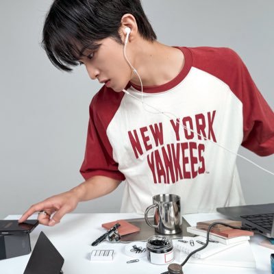 iwbinov's profile picture. LUV ❤️ MARK 너가 걷는 곳마다 빛이 나는구나~ markminism #xcntnovrv #맠잼 #맠젠 #jimmyyjp #pondphuwin