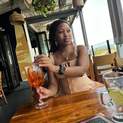 khosi_lebohang's profile picture. new IG :grace_khosi 😉