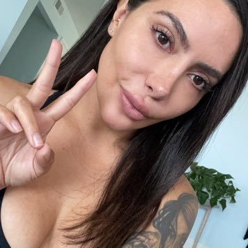 Hellena28038501's profile picture. Single😑