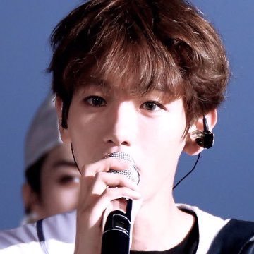 OooKkk0408's profile picture. Auto focus on SeHun