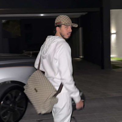 hunchotch's profile picture. 