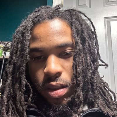 __notlikeu's profile picture. 