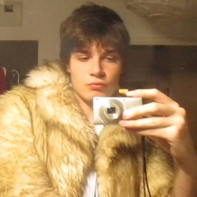 whitewinedad's profile picture. ukrainian | instagram : doureyyyd