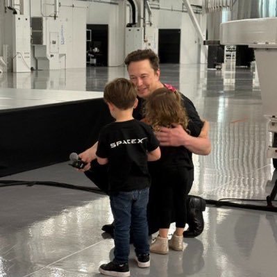 RadetMulatu's profile picture. Son of Elon Musk. 🛰️» Dreamer | Builder | Future Martian. Mostly observing... sometimes posting #SUSTAINABLEENERGY #☆Mr.Musk"🚀🚀🚀🚀