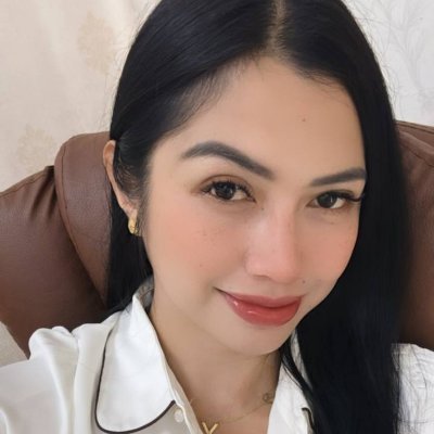 HerEmpire95q's profile picture. Poor people work for money, while rich people let money work for them.