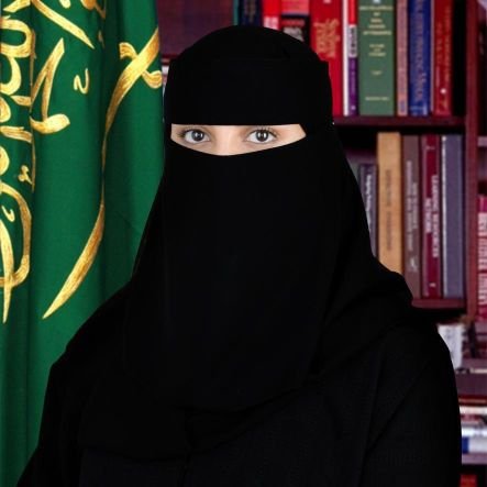 m7r900009's profile picture. جميع التناقضات مهتمه بالأسهم وعاشقة للأدب والشعر وبعضاً من السجالات الفكرية