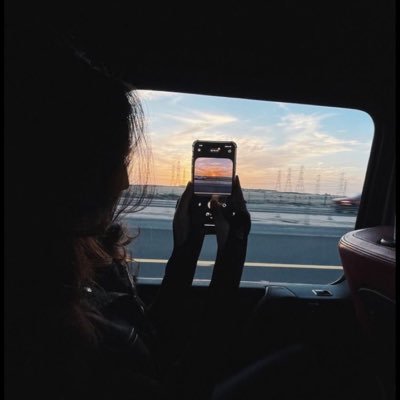 klrii5's profile picture. شمسٍ ناسيها الغروب