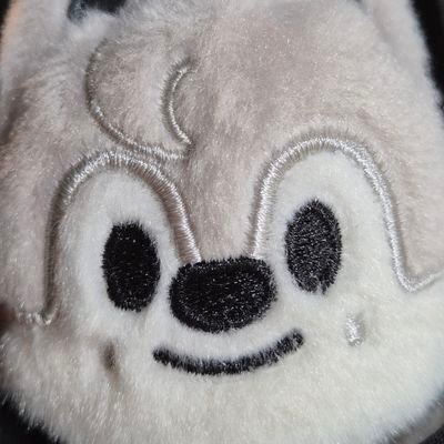 iluvfenhaozi's profile picture. 