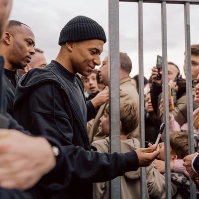 GenevieveM40314's profile picture. 