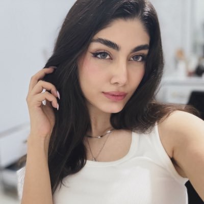 dysuniqueia's profile picture. مِد اینترن کم تحمل🩺فقط با گربه ها مهربونم🐈‍⬛