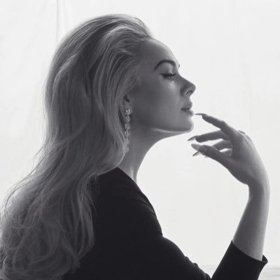 axtom07's profile picture. 18