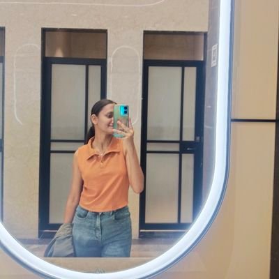 tejashwini_h_n's profile picture. 