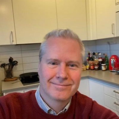 Pidder's profile picture. A developer with taste for electronic music and technical buzz 🇸🇪🇺🇦