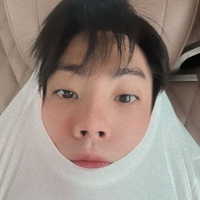 jumpolyn's profile picture. 121623: saw my lovies! ❤️💛💚💙 https://t.co/O1TcdjaVTB