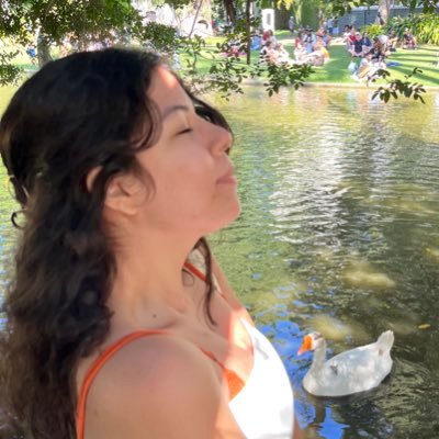 bluesprabhia's profile picture. eu gosto muito de muita coisa | mestranda em cinema pernambucano e cotidiano | estudante de letras