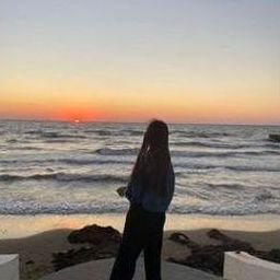 Herfbirm672776's profile picture. 