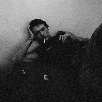 iknowplacestvxo's profile picture. “ Never wield such power, you forget to be polite ” Taylor Swift. The Life Of A Showgirl out now give it a listen ❤️‍🔥