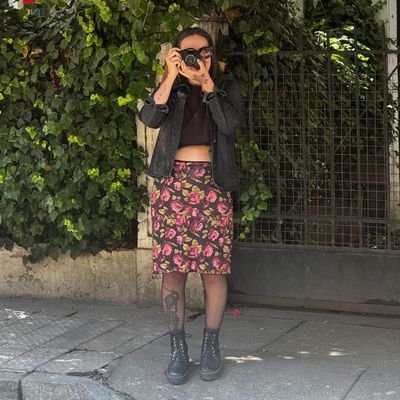 javiera_ordonez's profile picture. 35 inviernos. 
Nostálgica de la luz, a veces saco fotos análogas.