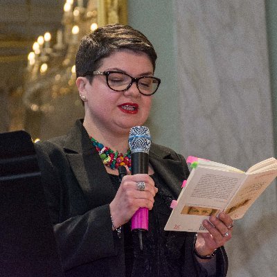 beethovenimages's profile picture. 📚 La Quinta Sinfonia recensita da #ETAHoffmann  @donzellieditore https://t.co/qPLJxRRYNS 
📚 #Beethoven Ritratti e immagini
@lacritica