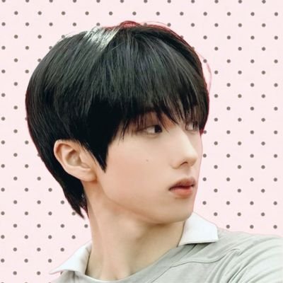 jjisungsex's profile picture. @chenle_hole said that the apple apple 🍎 is talking to th Mandarin 🍊, the apple is talking in mandarin langiahe and that @jjisungsex is her beloved wife 🐹💭