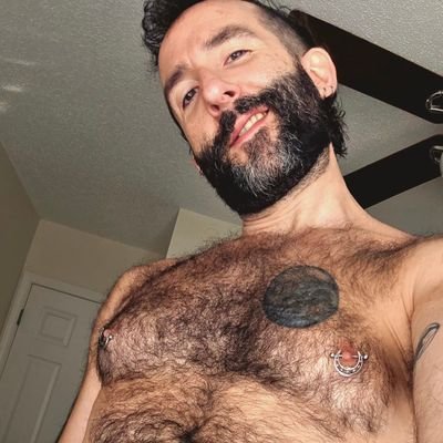 BekamLuis35418's profile picture. 