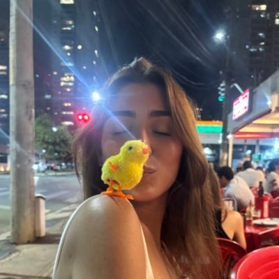 Luisatjustino's profile picture. 