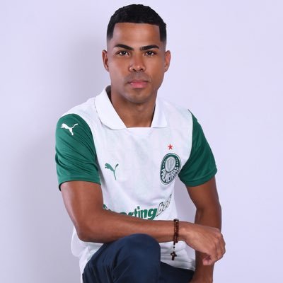 Sou_Dhigo's profile picture. E se disserem pra você que você não vai conseguir, deixa falar, deixa falar, deixa sorrir...