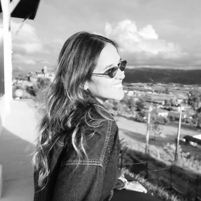 marianoubita's profile picture. as lost as Alice, as mad as The Hatter. + de 6 años en MKT 🍻⭐️ 📻 cuenta que desahogo todo lo que no me atrevo a decir.