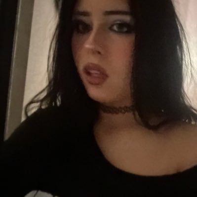 iydkmiya's profile picture. #1 invisible supremacist @hiplikemiya