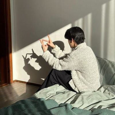 VahhV13419's profile picture. 💚💙