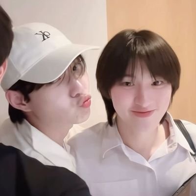 dmdholic's profile picture. for my domundi boys ✨️