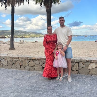 riverallen22's profile picture. 