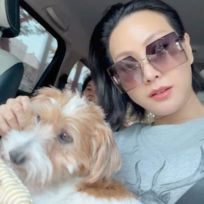 bdjjb676919tuo's profile picture. I come from Singapore, a poetic soul, a free spirit. A secularist, a feminist, a dreamer—deeply inspired by Deneuve. I find beauty in art, peace in travel, and