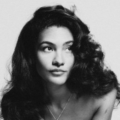 itzyeair's profile picture. 