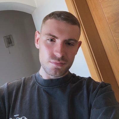 b_xonnor's profile picture. 