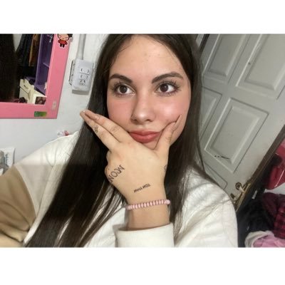 carodvll's profile picture. ig:delvallecaro5