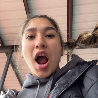 bella_art_work's profile picture. single 🩷