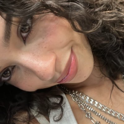 romatarot's profile picture. el tarot es mi poema. | tarotista desde 2022. catálogo disponible en el fijado. agendo solamente a gente de argentina 🇦🇷